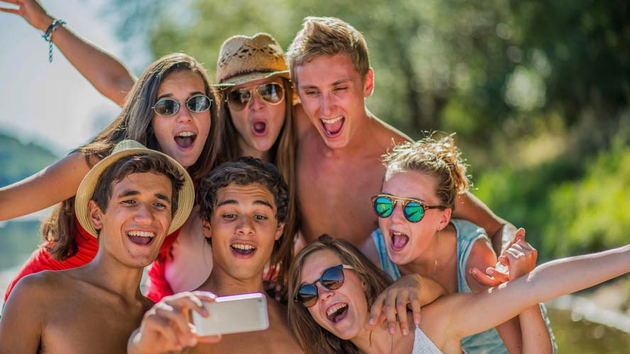 animation ado barcelonnette